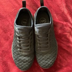 APL SHOES (size 8)